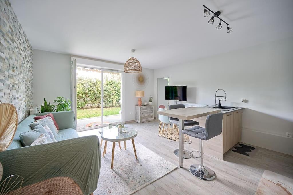 Le Cocon Boheme Chic Apartman Sartrouville Kültér fotó