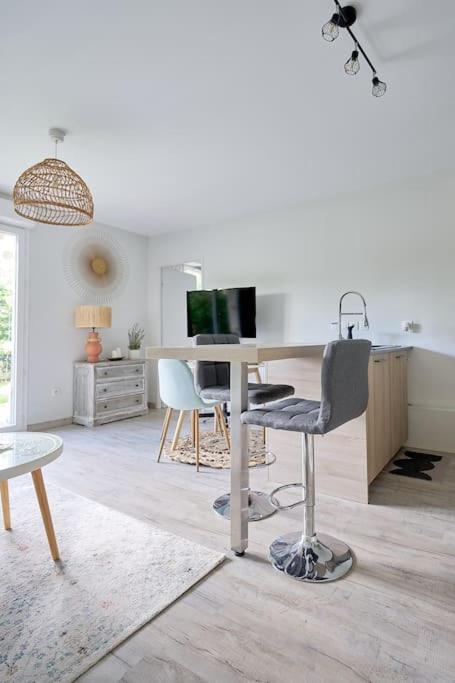 Le Cocon Boheme Chic Apartman Sartrouville Kültér fotó
